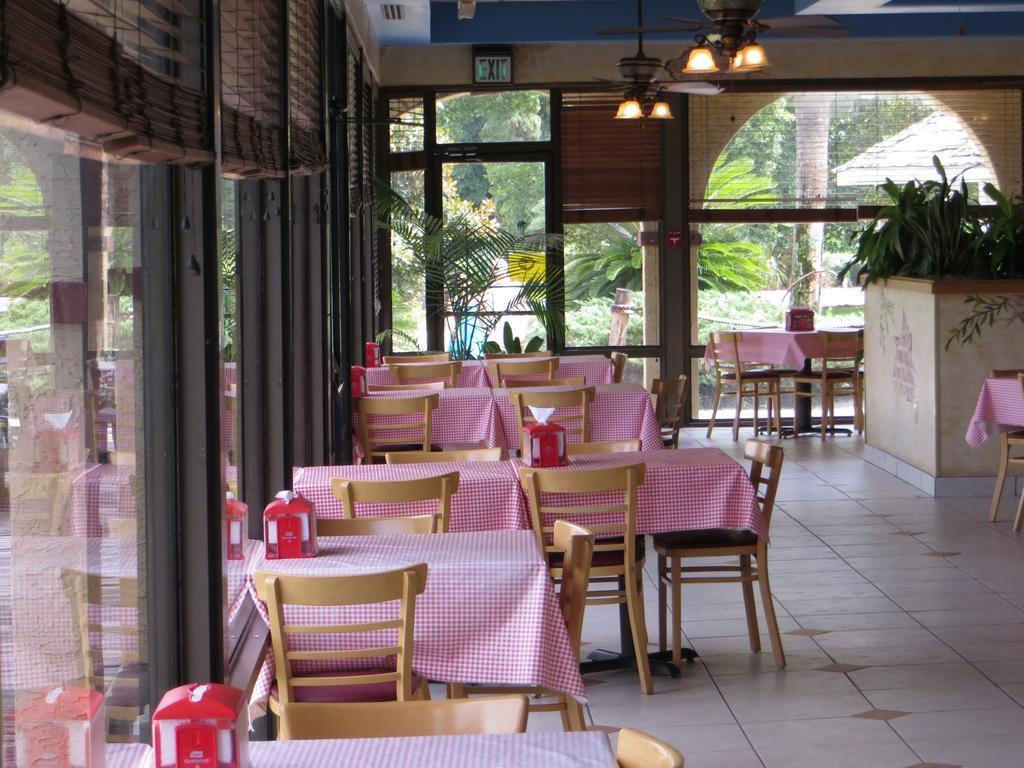 Maingate Lakeside Resort Four Corners Luaran gambar